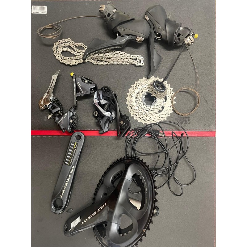 Gruppo Shimano Ultegra R8000 con powermeter Giant