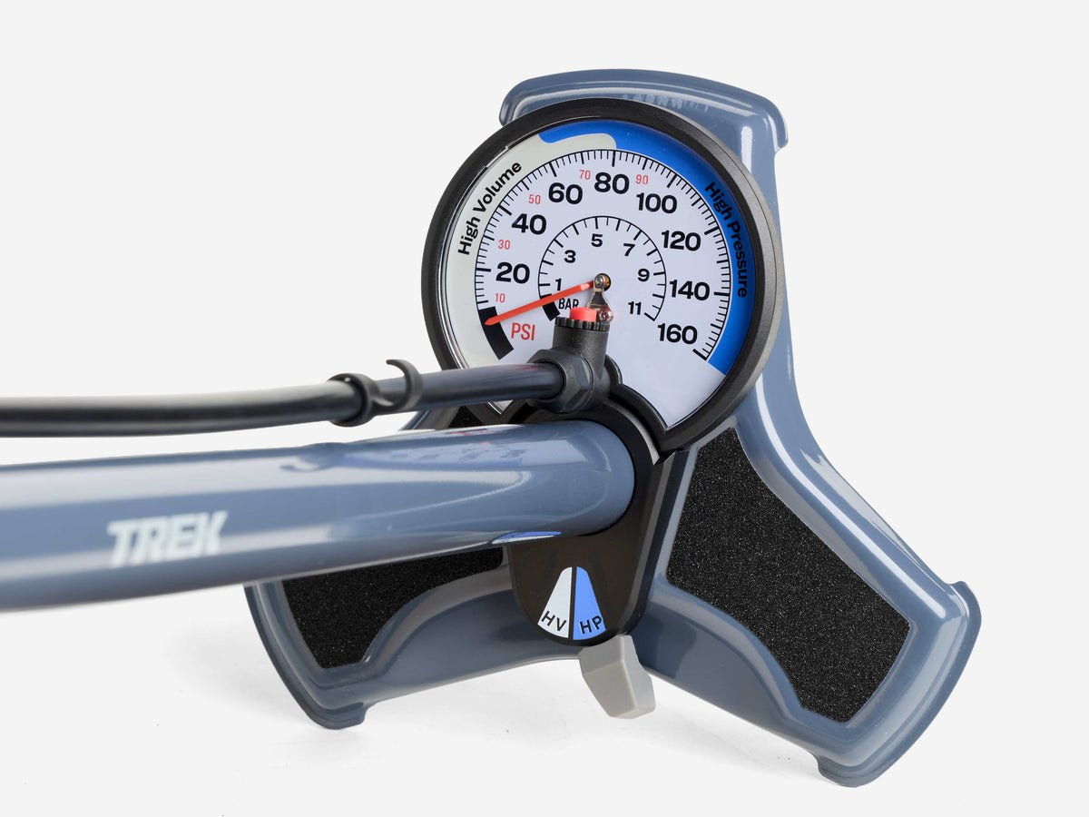pompa-da-pavimento-trek-dual-charger