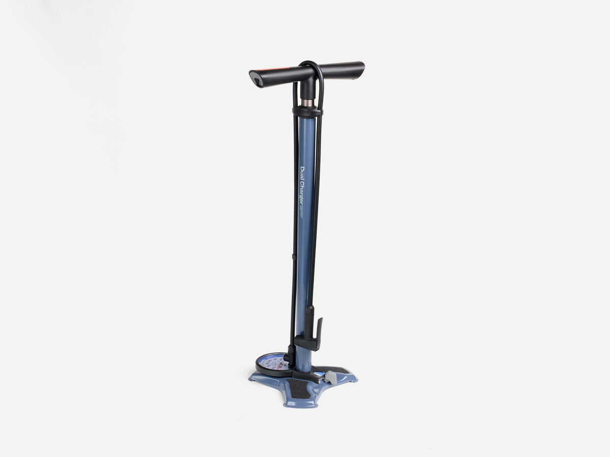 pompa-da-pavimento-trek-dual-charger